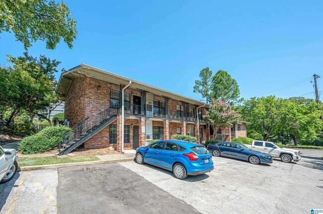 Building Photo - 2727 Highland Ave