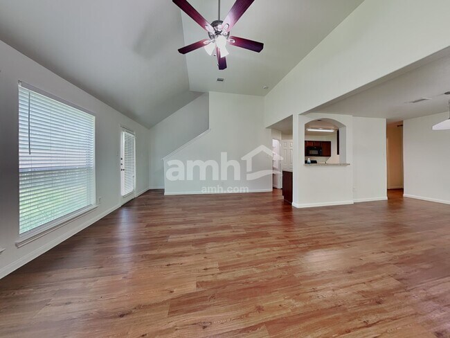 Building Photo - 15450 Bammel Oaks Ct