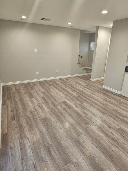 Building Photo - 7544 Denny Ave