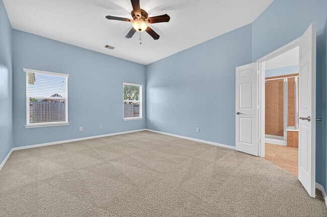 Building Photo - 13430 Barons Lake Ln