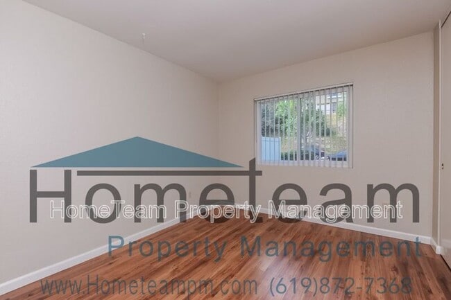 Building Photo - 13613 Comuna Dr