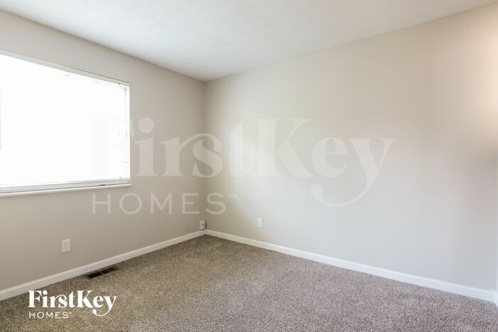 Building Photo - 274 Meadow Glen Dr