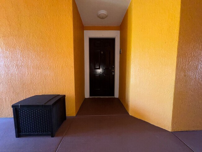 Building Photo - Cypress Fairways 1 Bedroom 1 Bath
