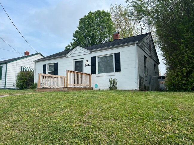 Building Photo - 1412 Winder St