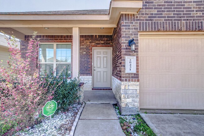 Building Photo - Ready to move in!