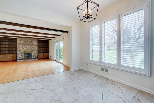 Building Photo - 399 French Rd