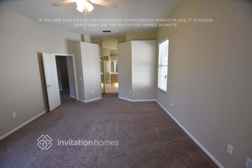 Building Photo - 325 Country Vineyard Dr