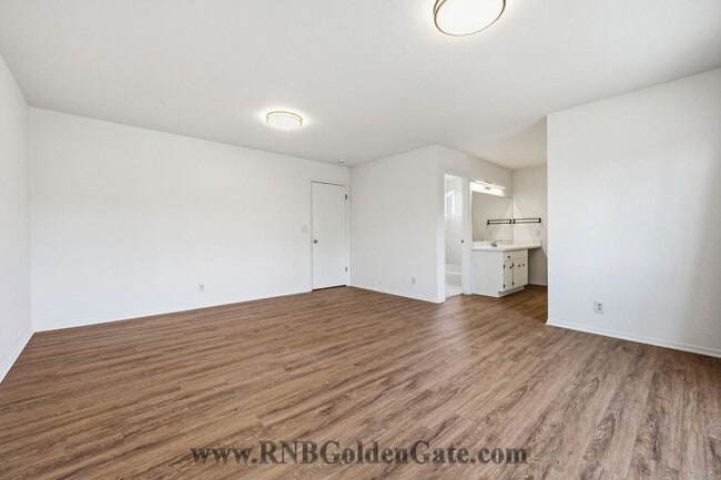 Building Photo - Gorgeous home with spacious yard in Kentfield for rent!