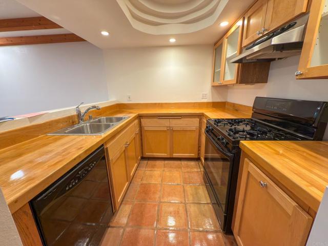 Building Photo - 4009 Canario St
