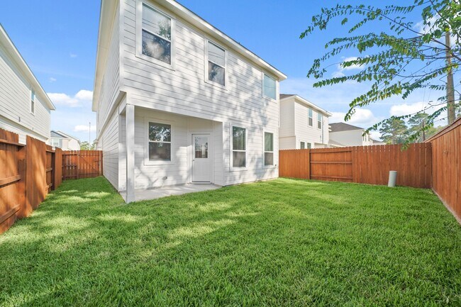 Building Photo - 17759 Dragon Tree Dr