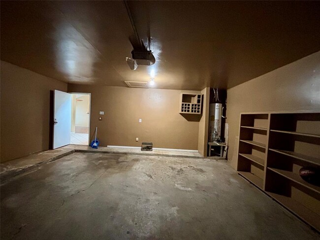 Building Photo - 12702 Meadway Ct