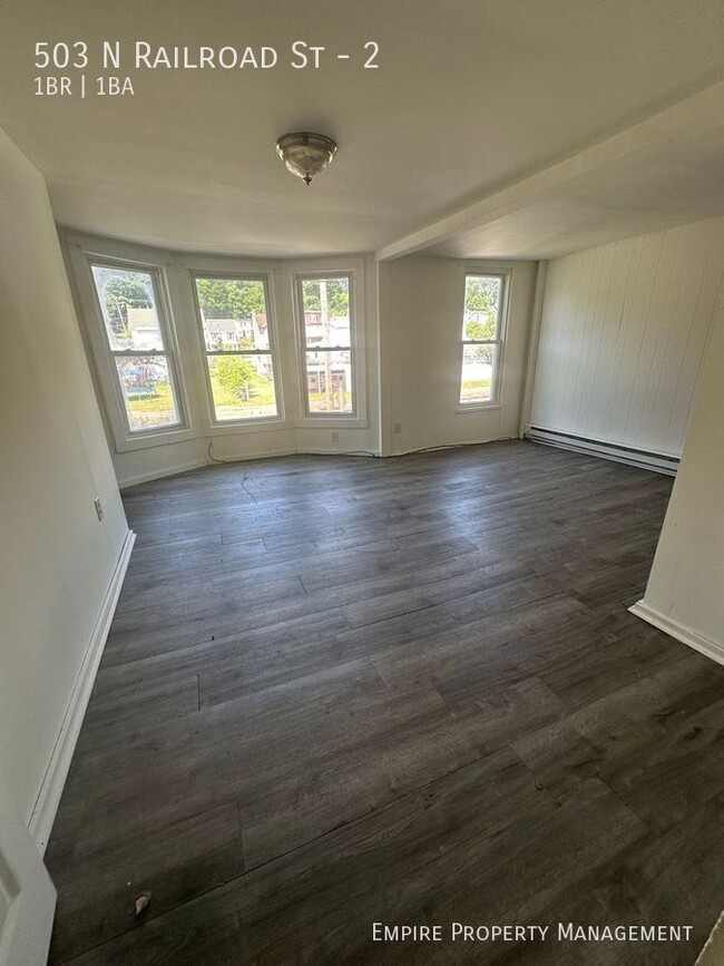 Building Photo - Available Now! 1 Bedroom / 1 Bathroom in T...