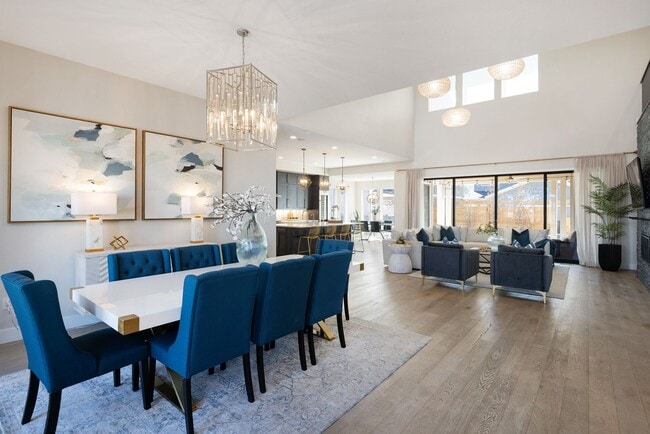 Building Photo - 6 Bedroom 5.5 Bathroom Single Family Home ...