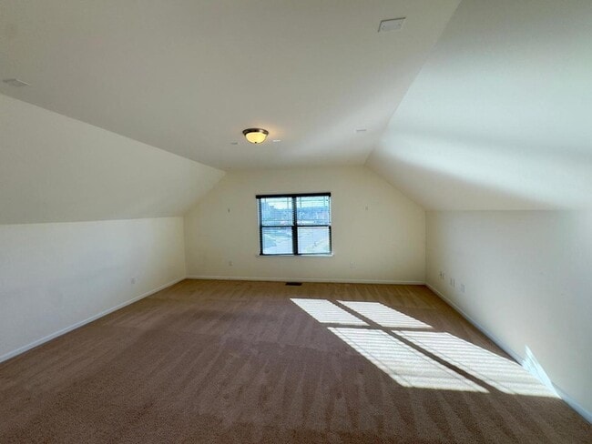 Building Photo - 1200 Governess Ln