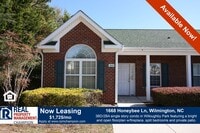 Building Photo - End Unit Condo with Open Floorplan and Split Bedrooms