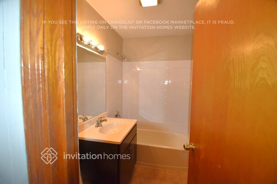 Building Photo - 3615 Cleveland Ave