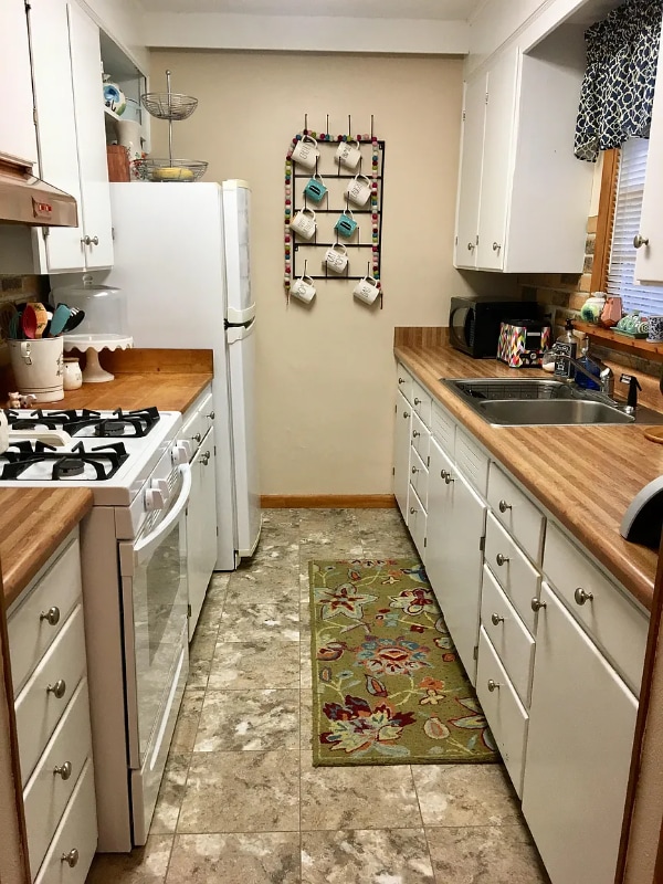 Building Photo - 1303 Mills Dr