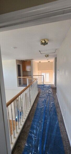 Building Photo - 267 W Springer Dr