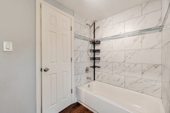 Building Photo - 500 E Main St