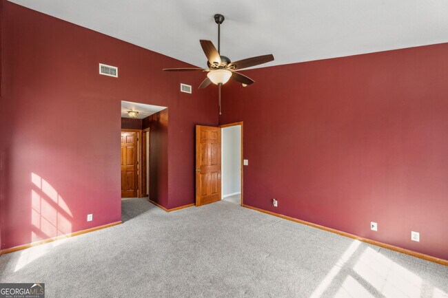 Building Photo - 81 Retreat Pl