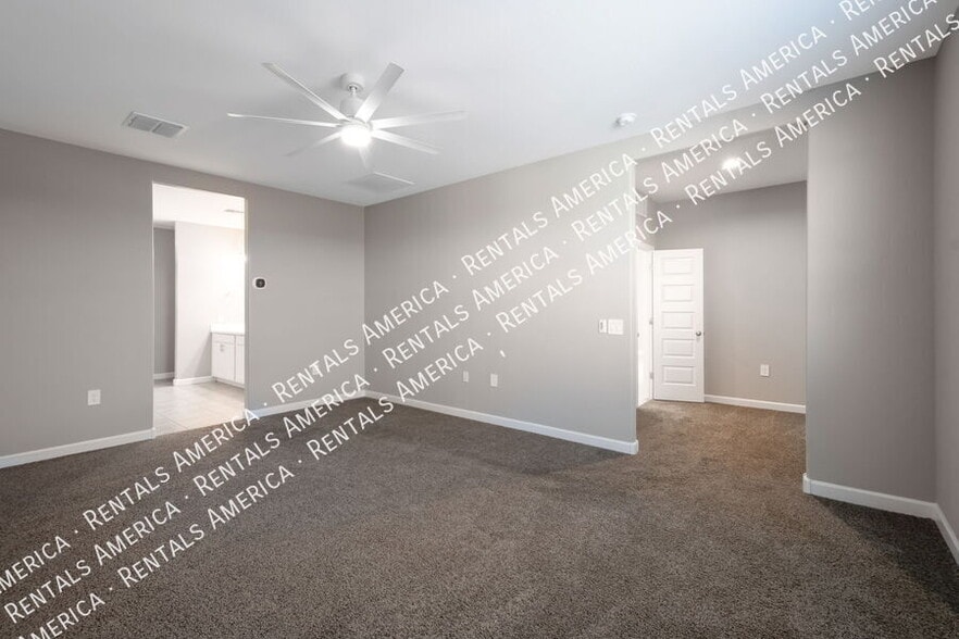 Building Photo - 36990 N Aleutian Dr