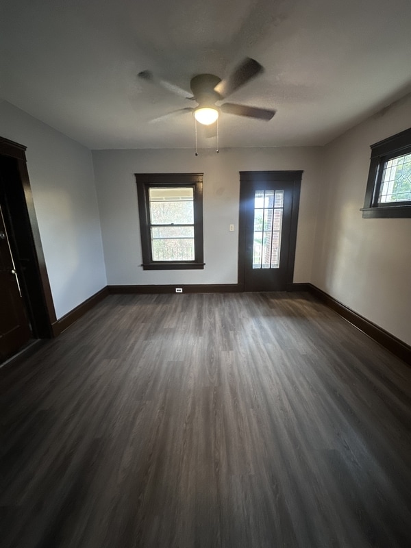 Building Photo - 1557 Cohassett Ave