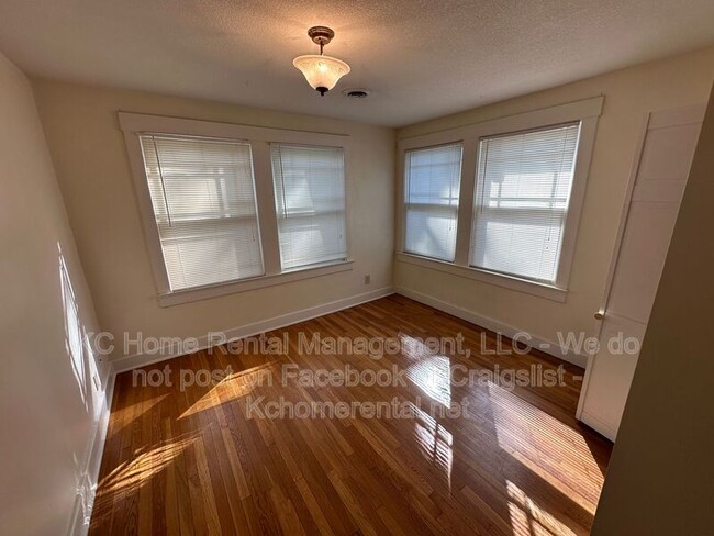 Building Photo - 5119 Grand Ave