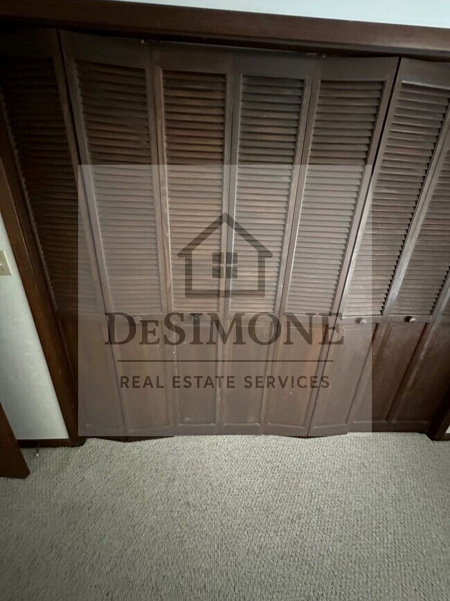 Building Photo - Mostly Furnished 3BR, 2BA House SW Ocala