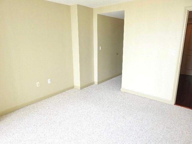 Building Photo - 10 Museum Way