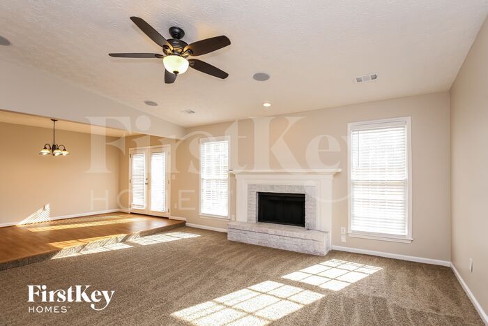 Building Photo - 880 Hounds Ridge Ct