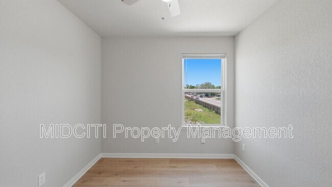 Building Photo - 7210 John Palmer Dr