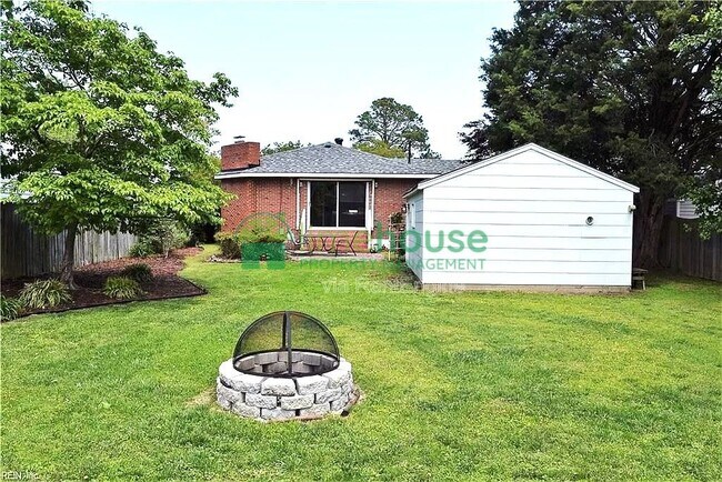 Building Photo - 1439 Simpson Ct