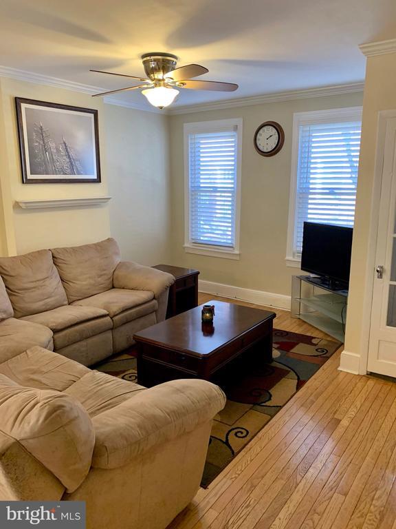 Building Photo - 812 N Judson St