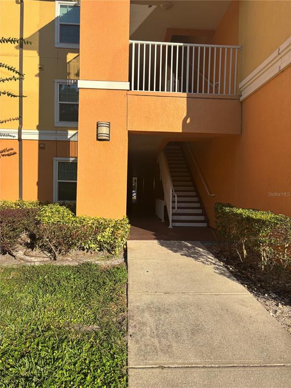 Building Photo - 5463 Vineland Rd