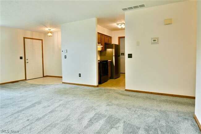 Building Photo - 2237 Cadwallader Sonk Rd