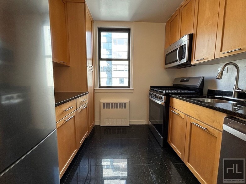 Building Photo - East 79th Street