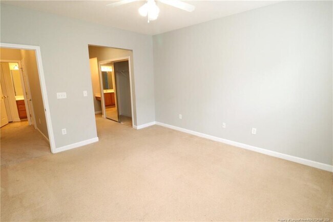 Building Photo - 223 Eyam Hall Ln