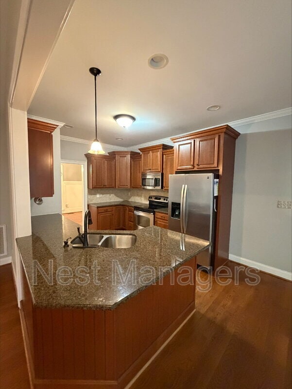 Building Photo - 2409 Thorngrove Ct