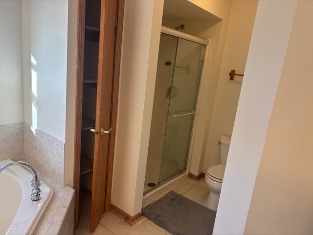 Building Photo - N6188 Shadybrook Ln