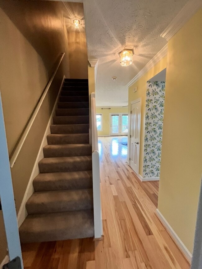 Building Photo - 367 Mainsail Dr