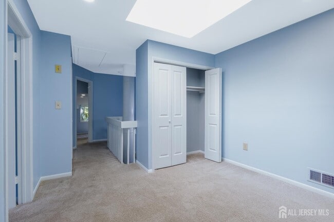 Building Photo - 1050 Schmidt Ln