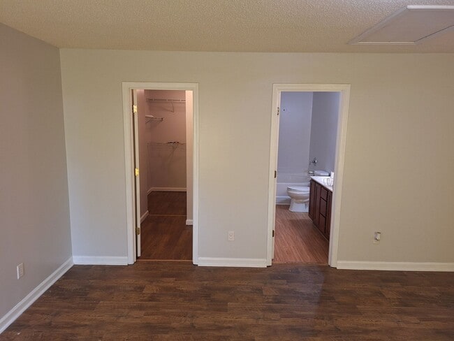 Building Photo - Wonderful Four Bedroom Home Located in Nor...