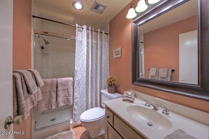 Building Photo - 7001 N Via Camello del Sur