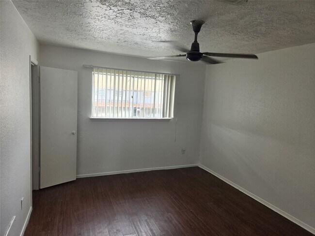Building Photo - 158 Goodson Dr