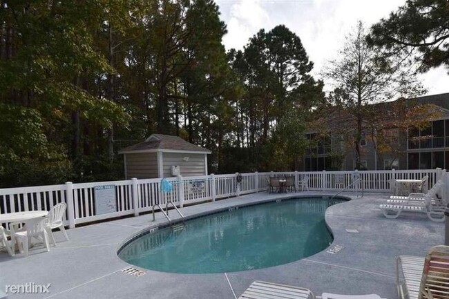 Building Photo - 2 br, 2 bath Condo - 1305 Sweetwater Blvd