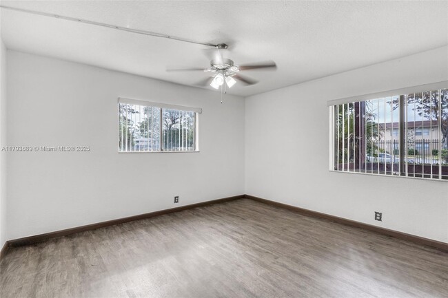 Building Photo - 2062 NW 43 Terrace