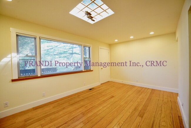 Building Photo - Stylish Downtown Novato Apartment with Mod...