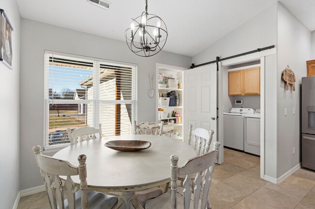 Building Photo - 3 Bedroom | 2 Bathroom | 2 Car Garage | Nixa Schools| Fireplace | Fenced yard | Solar Panels!