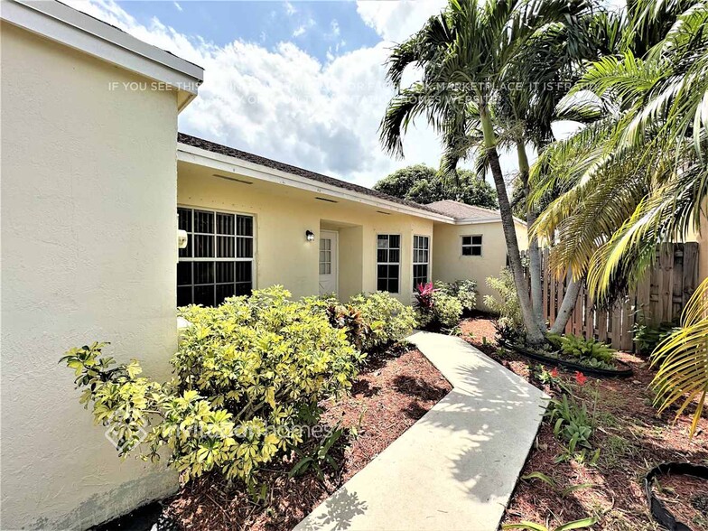 Primary Photo - 12682 SW 146th St