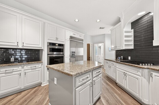 Building Photo - 3510 Artesian Springs Ln